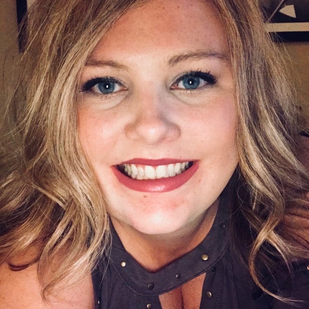 Meet your Posher, Lauren